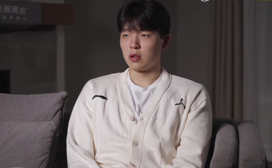 开云-杨瀚森：世界上只有400个人打NBA 上场时间要去争取而不是要求