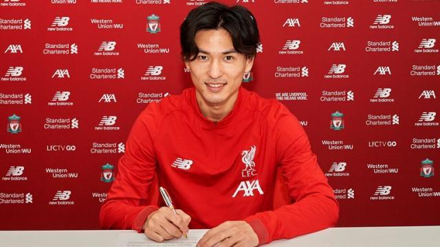 开云体育下载电脑版-【说点球事】日本球员的女友身材都这么惹火？！