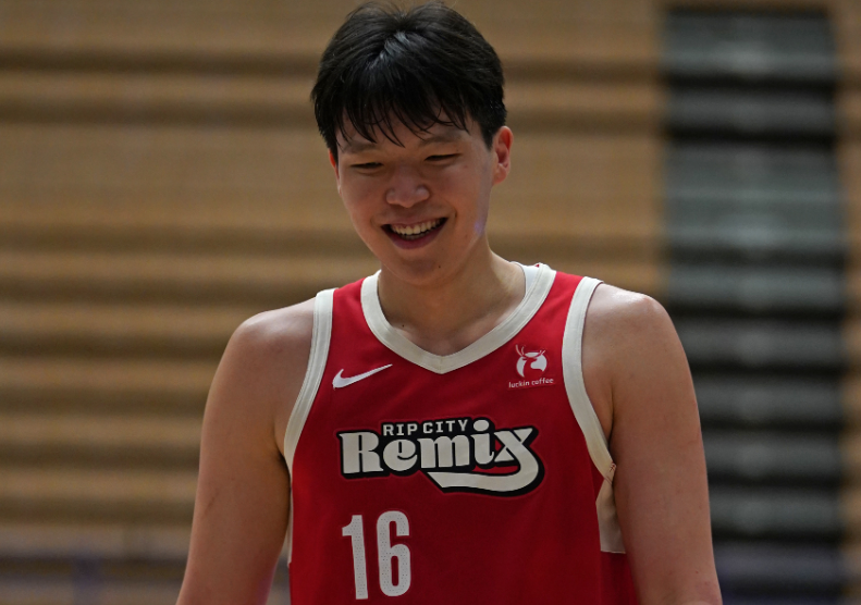 kaiyun-G联赛:杨瀚森15+9+5+5失误5犯遭肘击 混音罚球准绝杀太阳